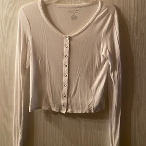 American Eagle White Buttoned Up Long Sleeve